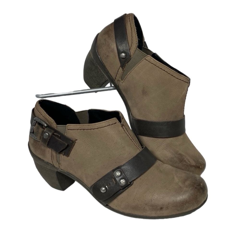 OTBT Womens Bootie El Reno Brown Distressed Leather
Heel Harness Equestrian  7.5